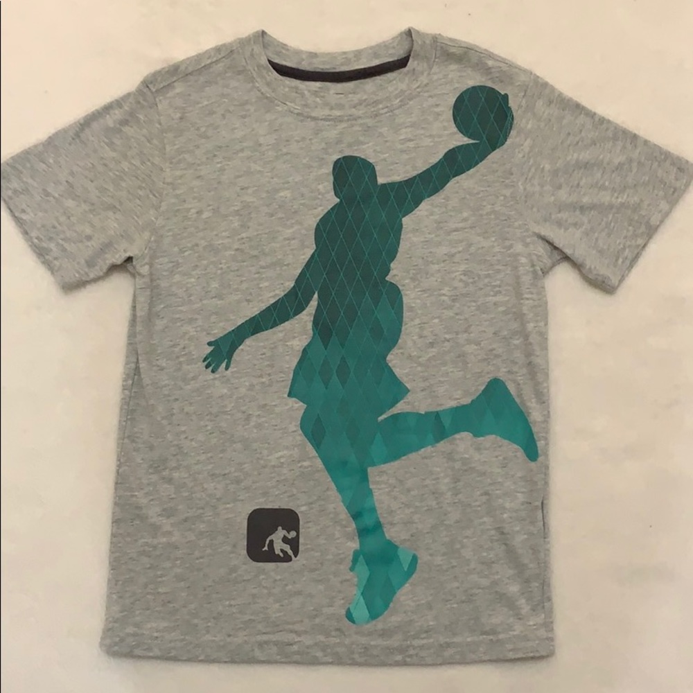 Boys Tee Size XS(4/5)